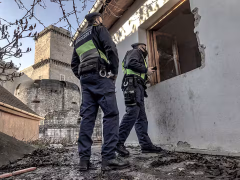 A DIÓSGYŐRI VÁR MELLETTI KIÜRÍTETT HÁZAKAT ELLENŐRIZTÉK