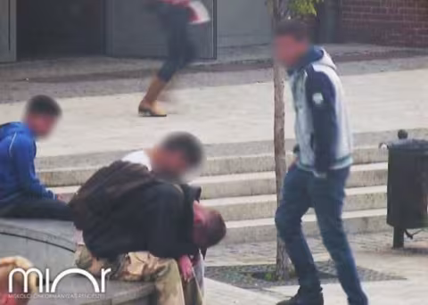 A térfigyelőn vették észre a kifosztást, elkapták a fiatalokat Miskolcon
