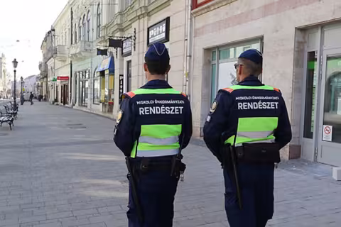 KÖRÖZÖTT BŰNÖZŐT KAPCSOLT LE A MISKOLCI RENDŐR-RENDÉSZ PÁROS
