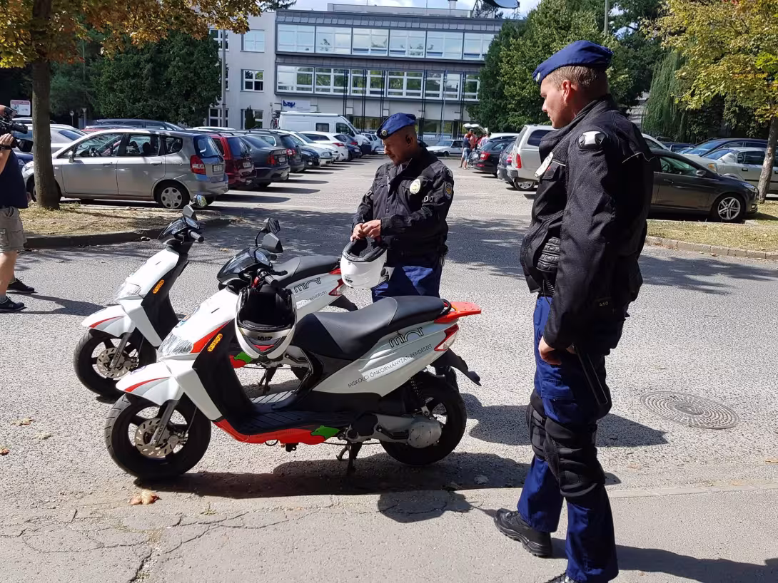 Két keréken a város védelmében