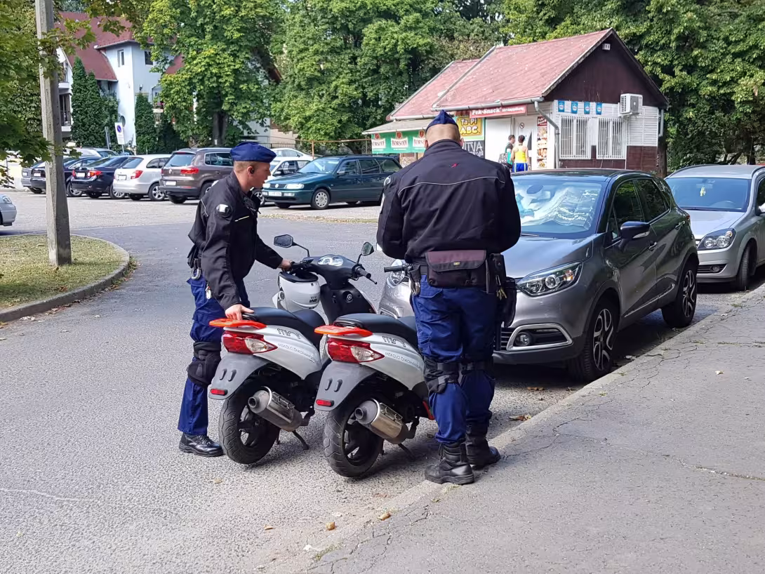 Két keréken a város védelmében